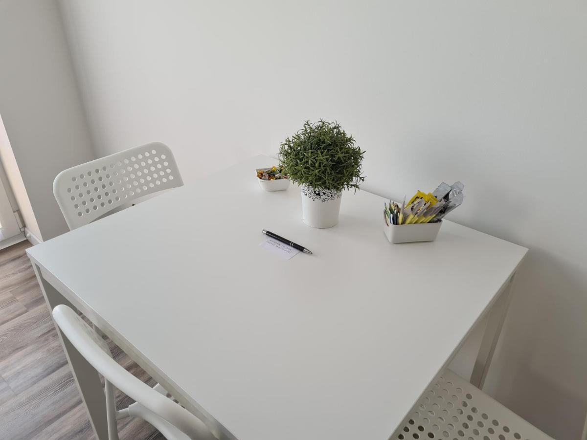 שיופוק Surman Apartmanok מראה חיצוני תמונה