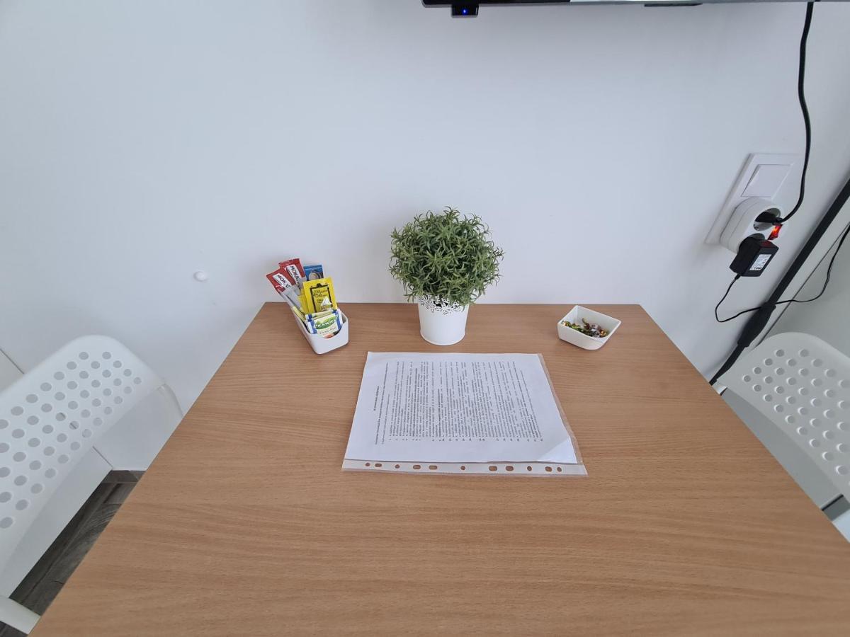 שיופוק Surman Apartmanok מראה חיצוני תמונה